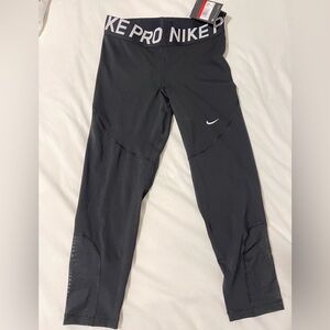 NWT Nike Pro Tight Fit Training Crop